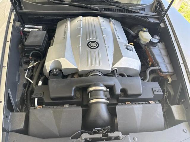 2004 Cadillac XLR Standard