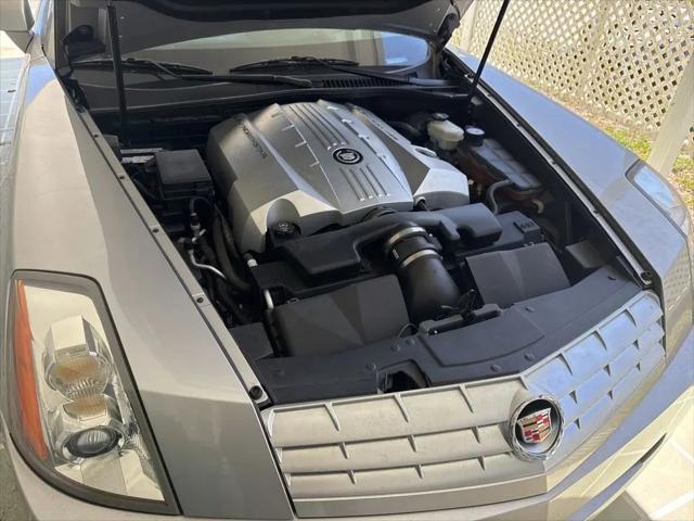 2004 Cadillac XLR Standard
