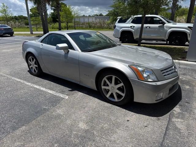 2004 Cadillac XLR Standard