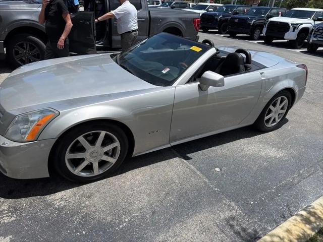 2004 Cadillac XLR Standard