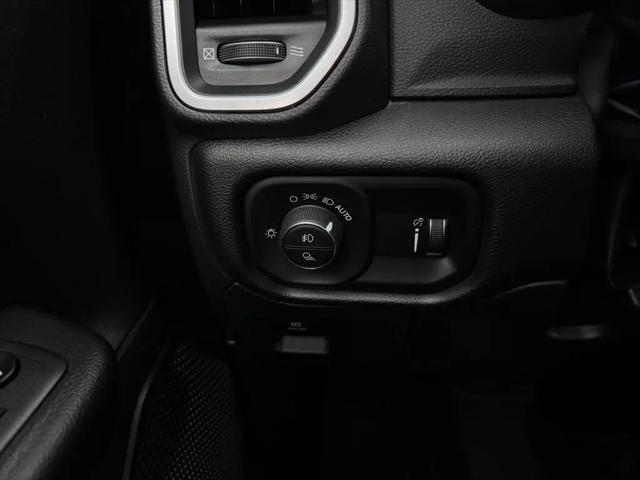 2023 Ram 1500 Big Horn Crew Cab 4x4 5'7" Box