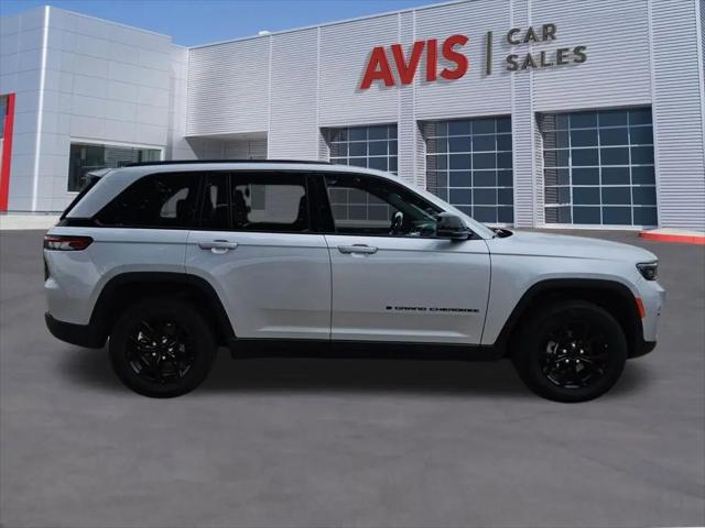 2025 Jeep Grand Cherokee Altitude 4x4