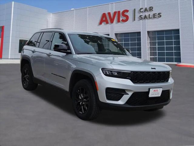 2025 Jeep Grand Cherokee Altitude 4x4