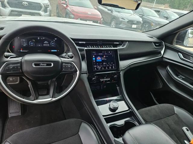 2025 Jeep Grand Cherokee Altitude 4x4