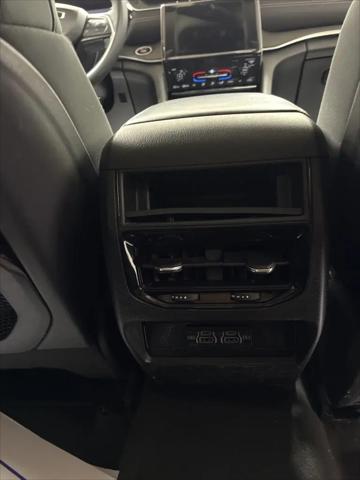 2024 Jeep Grand Cherokee Laredo X 4x4