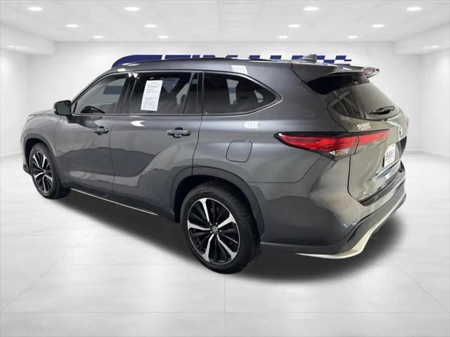 2022 Toyota Highlander XSE