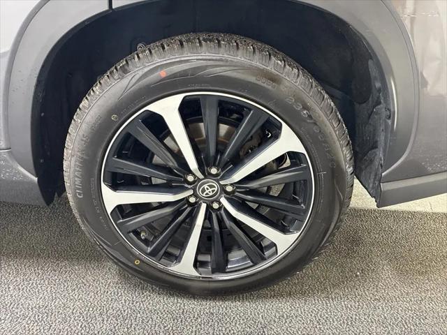 2022 Toyota Highlander XSE