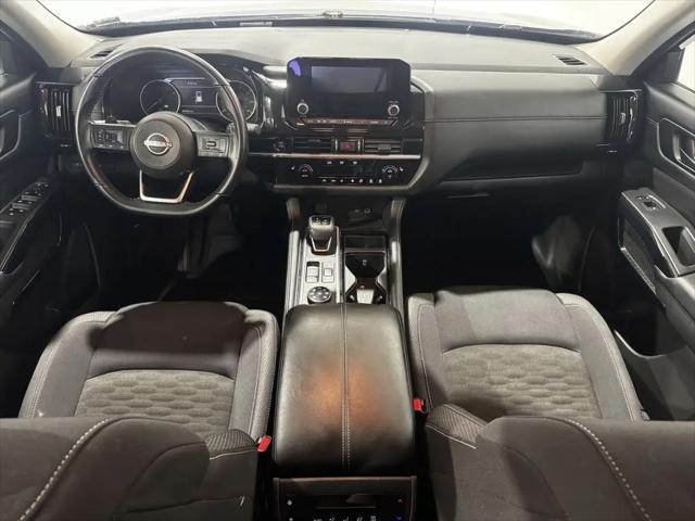 2025 Nissan Pathfinder SV 4WD