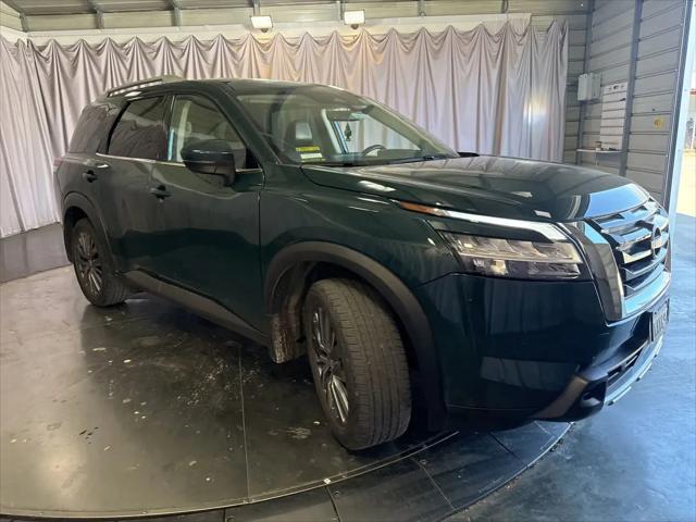 2024 Nissan Pathfinder SL FWD