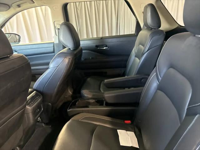 2024 Nissan Pathfinder SL FWD