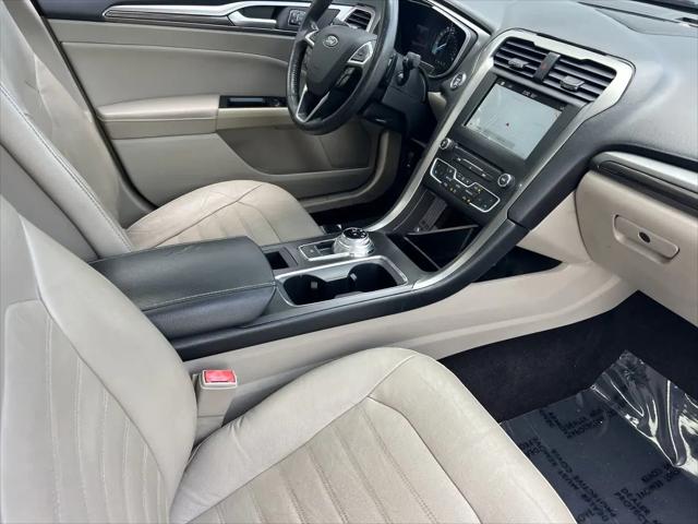 2017 Ford Fusion SE