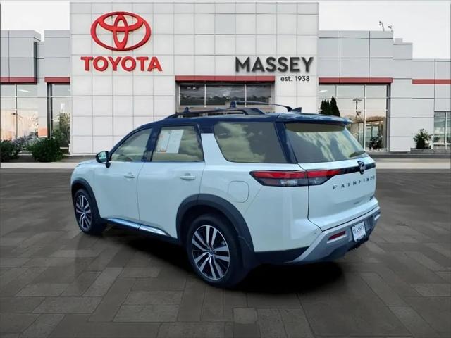 2024 Nissan Pathfinder Platinum FWD