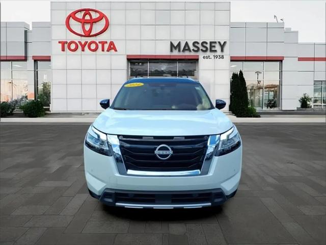 2024 Nissan Pathfinder Platinum FWD