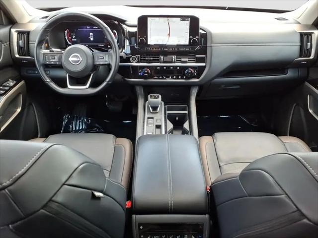 2024 Nissan Pathfinder Platinum FWD