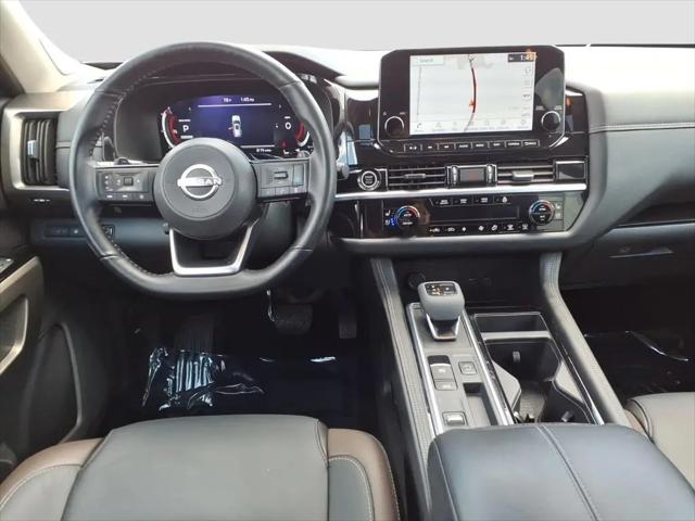 2024 Nissan Pathfinder Platinum FWD