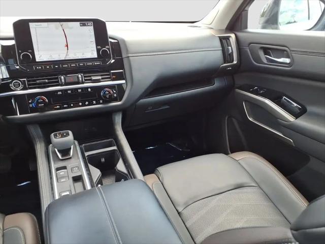 2024 Nissan Pathfinder Platinum FWD