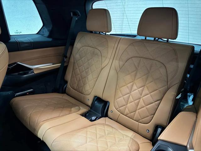 2027 BMW X7 xDrive40i