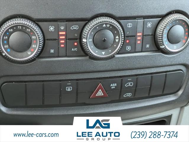 2011 Mercedes-Benz Sprinter 2500 Normal Roof