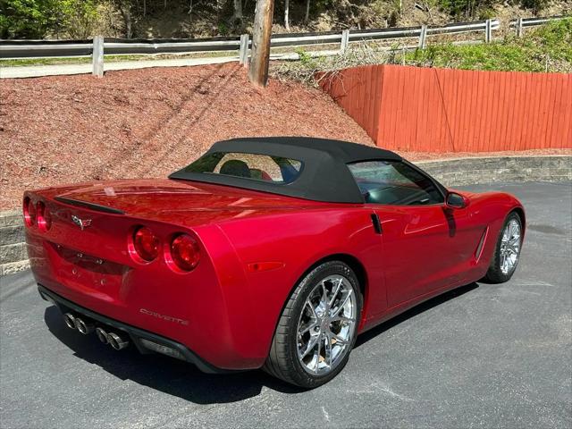 2005 Chevrolet Corvette Base