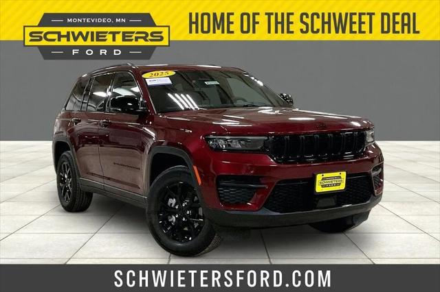 2025 Jeep Grand Cherokee Altitude 4x4 for sale in Montevideo, MN