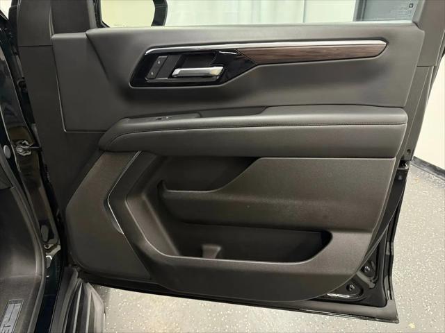 2025 Chevrolet Tahoe 4WD LT