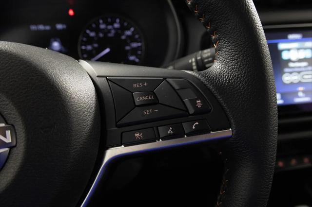 2024 Nissan Kicks SR Xtronic CVT