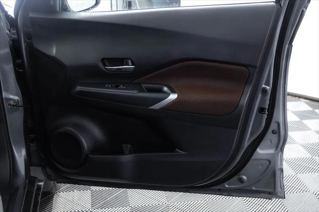 2024 Nissan Kicks SR Xtronic CVT