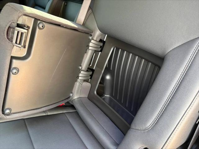 2023 GMC Sierra 1500 4WD Crew Cab Short Box SLT