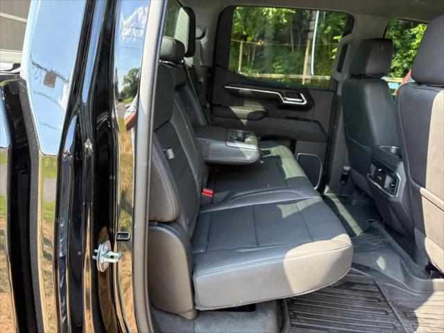 2023 GMC Sierra 1500 4WD Crew Cab Short Box SLT