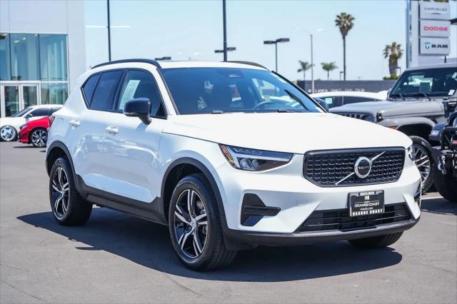 2024 Volvo XC40 Core