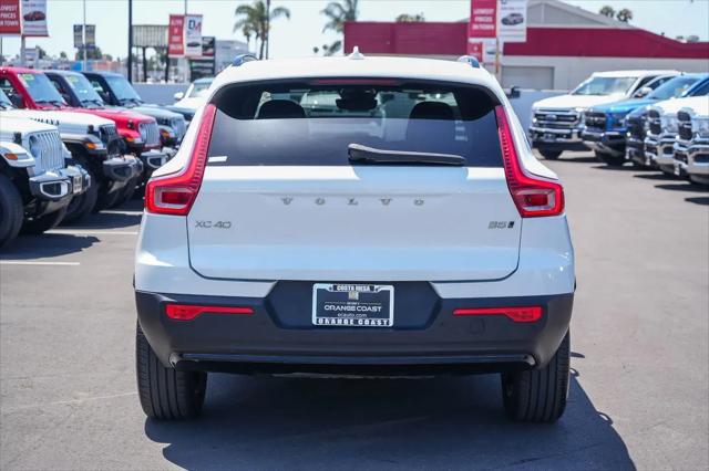 2024 Volvo XC40 Core