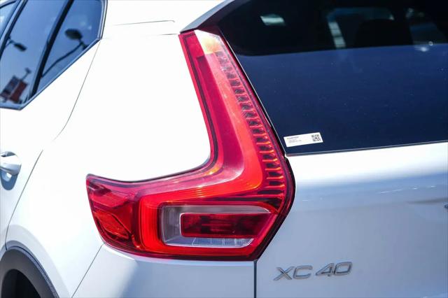 2024 Volvo XC40 Core