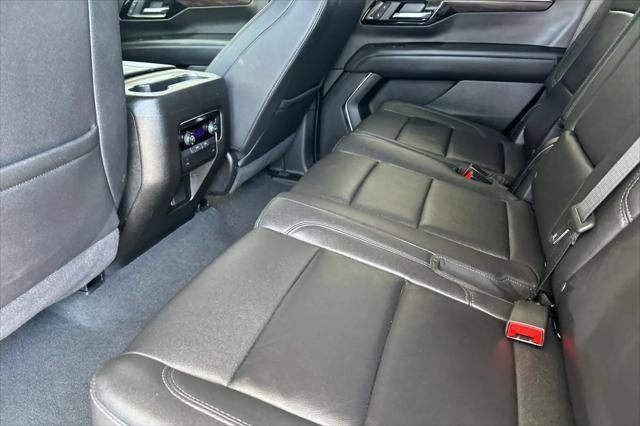 2025 Chevrolet Tahoe 4WD LT