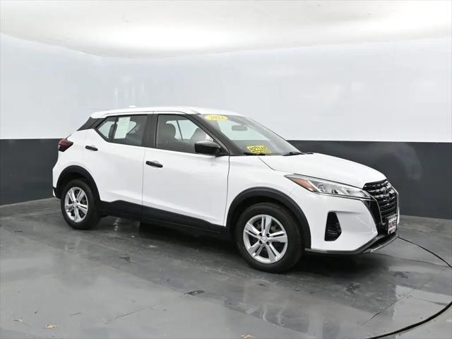 2022 Nissan Kicks S Xtronic CVT