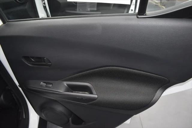 2022 Nissan Kicks S Xtronic CVT