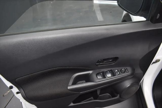 2022 Nissan Kicks S Xtronic CVT