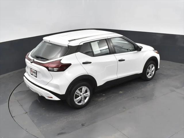 2022 Nissan Kicks S Xtronic CVT