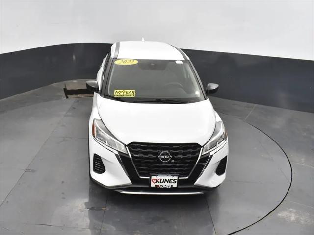 2022 Nissan Kicks S Xtronic CVT