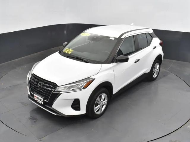 2022 Nissan Kicks S Xtronic CVT