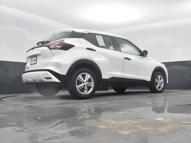 2022 Nissan Kicks S Xtronic CVT