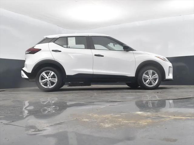 2022 Nissan Kicks S Xtronic CVT