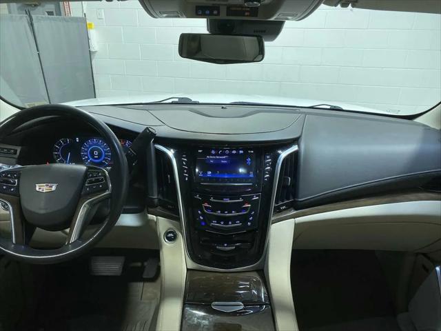 2020 Cadillac Escalade 4WD Luxury