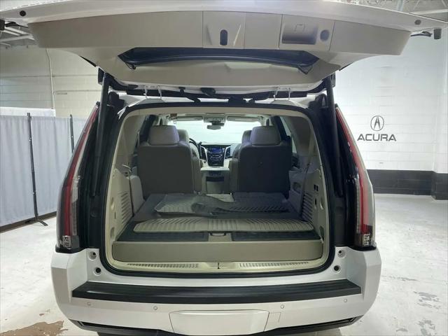 2020 Cadillac Escalade 4WD Luxury