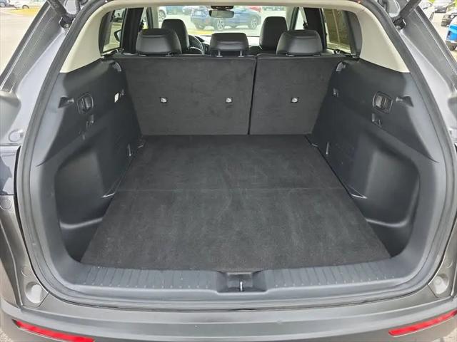 2025 Mazda CX-50 2.5 S Preferred Package