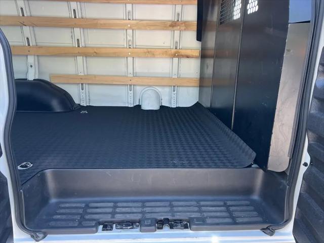 2024 Chevrolet Express Cargo Van RWD 2500 Regular Wheelbase WT