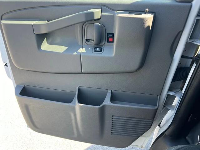 2024 Chevrolet Express Cargo Van RWD 2500 Regular Wheelbase WT