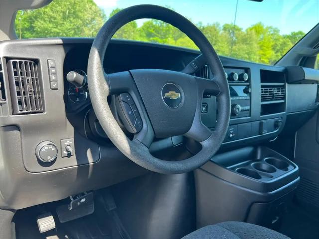 2024 Chevrolet Express Cargo Van RWD 2500 Regular Wheelbase WT