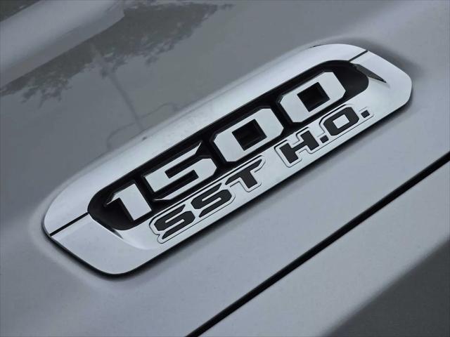 2025 Ram 1500 Limited Crew Cab 4x4 5'7" Box