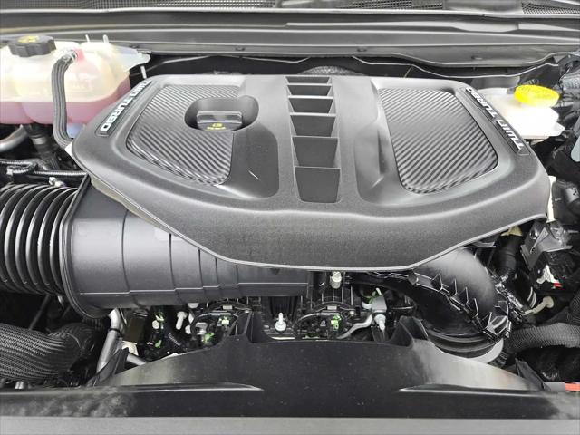 2025 Ram 1500 Limited Crew Cab 4x4 5'7" Box