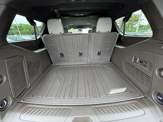 2026 Chevrolet Suburban LT, RWD